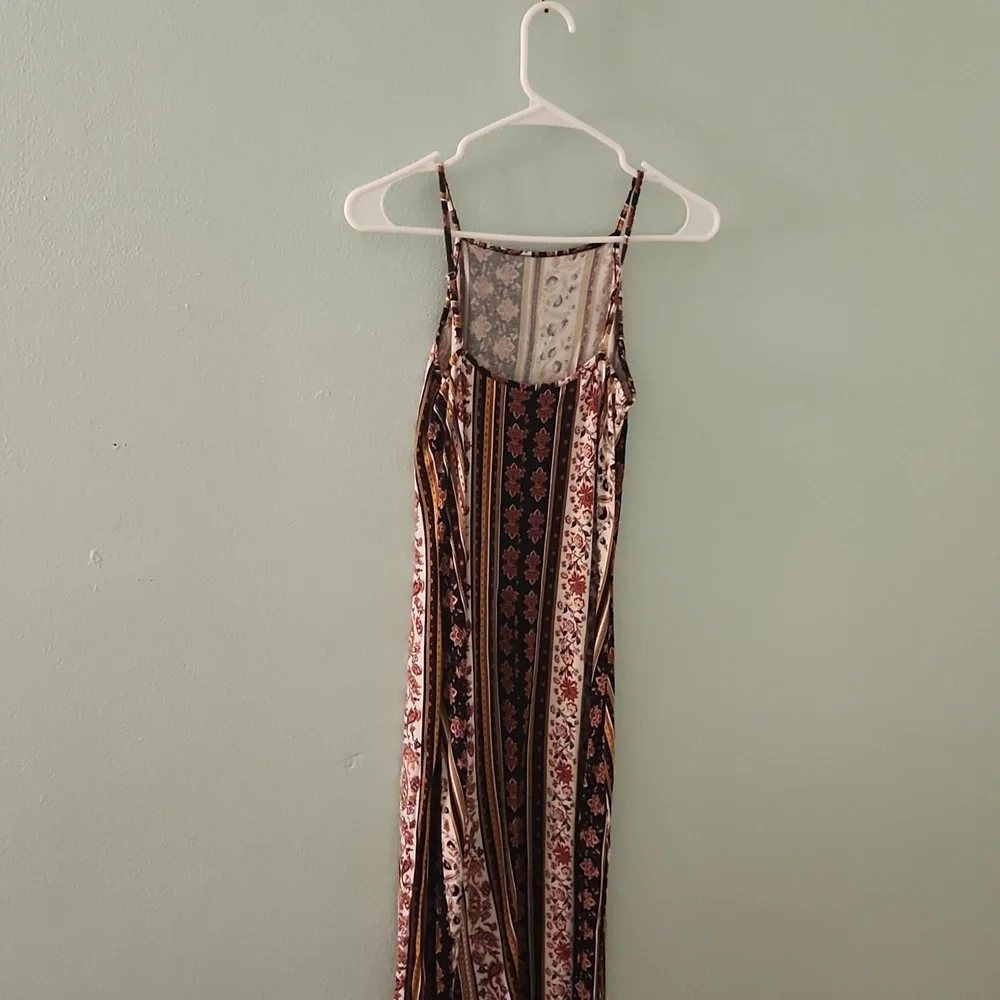 Dress - Picture 3 of 4